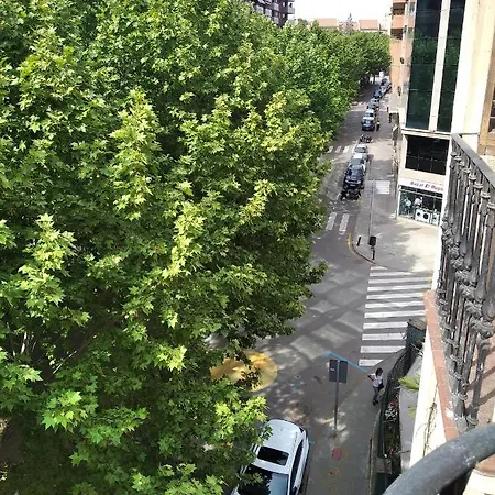Pis Centric Apartment Manresa Exterior photo